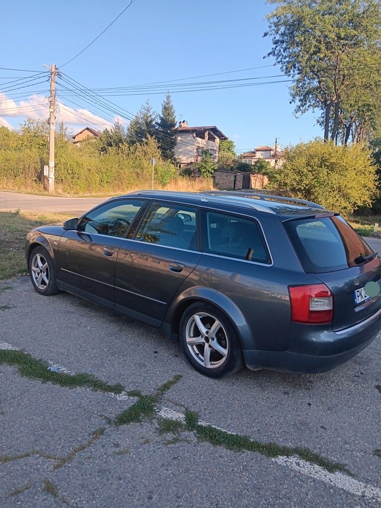 Продавам ауди а4 б6 2004г.1.9 тди 131к.с авф 6-скорости