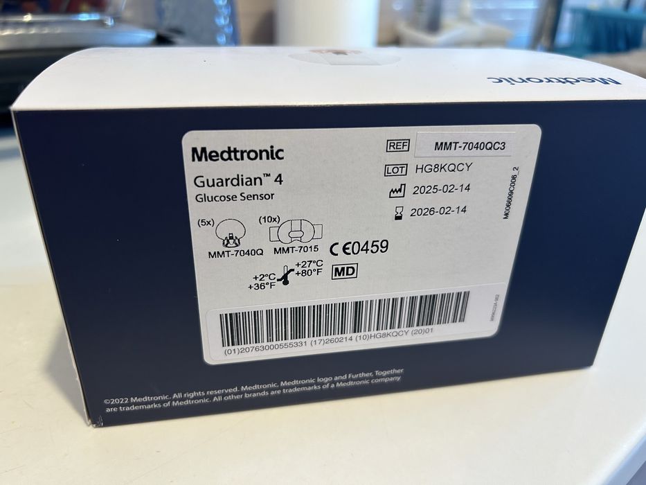 Cutie sigilata de Senzori glicemie Guardian 4