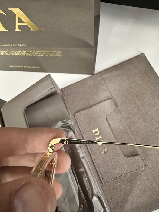 Dita flight 006 white&brown