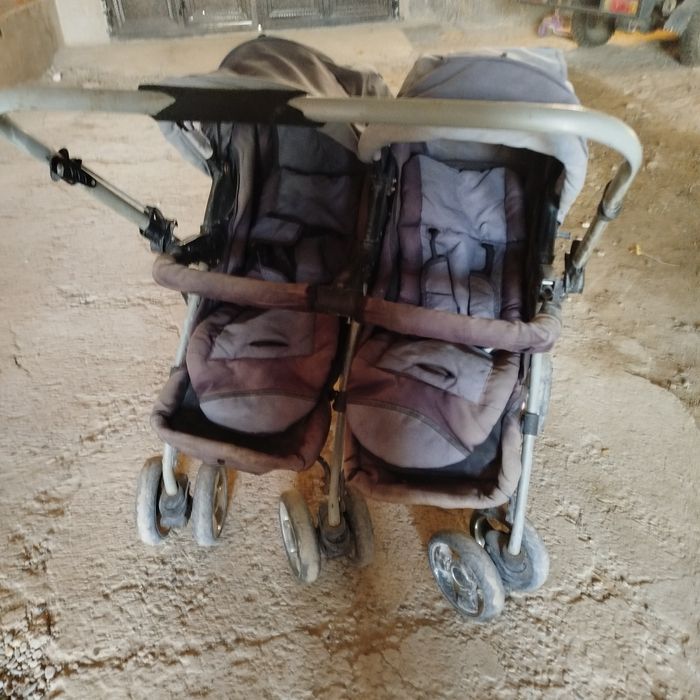 Egizaklar uchun kalaska