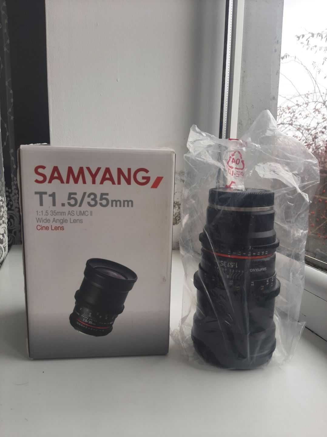 Обмен Samyang 35mm T1.5 Sony e mount