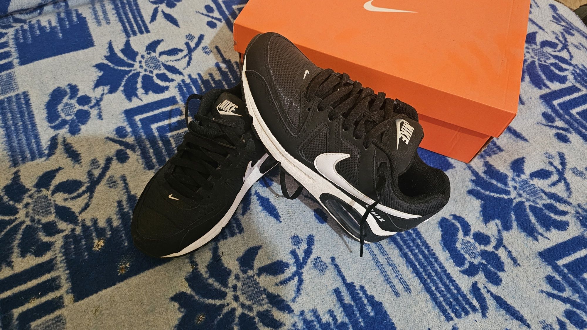 Маратонки NIKE Air Max Command