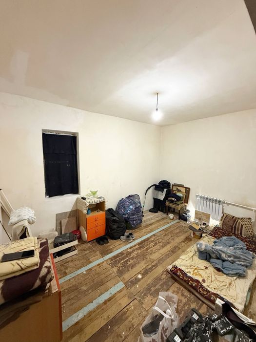 Срочно продаеться 2-комнатная квартира в городе Чирчике 4микрарайоне