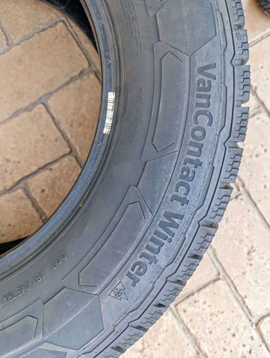 Зимни гуми Continental 235/65/16 C dot 2023