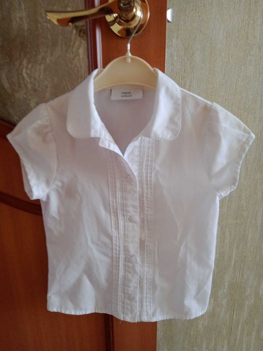 рубашка, блузка школьная производства next, на 6/7 лет.