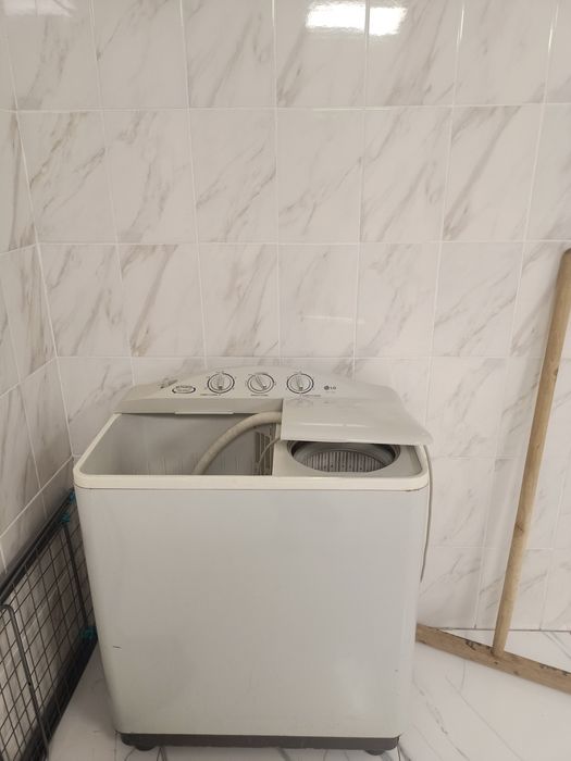 Продаю потому что уезжаю в Россию сегодня