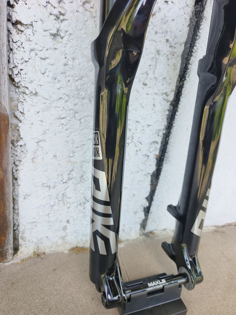 Вилка RockShox Pike Ultimate RC2 27.5" DebonAir 150mm Boos