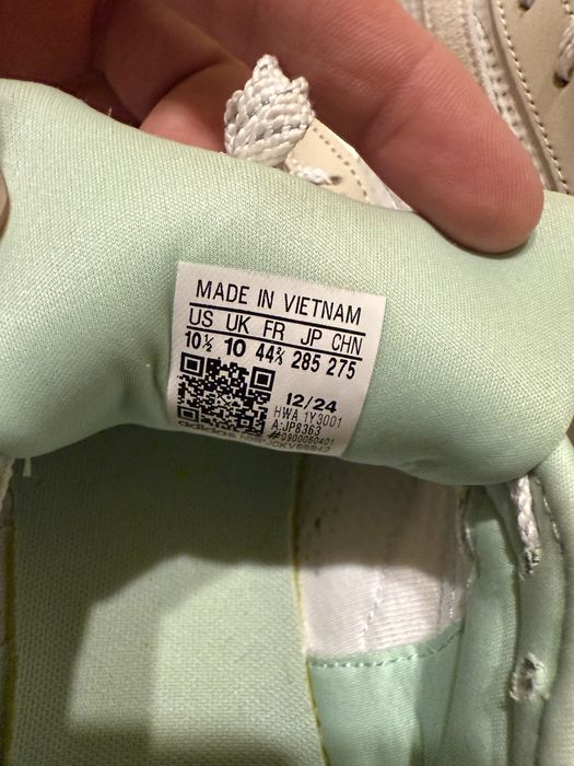 Adidas Lightblaze Marimea 44