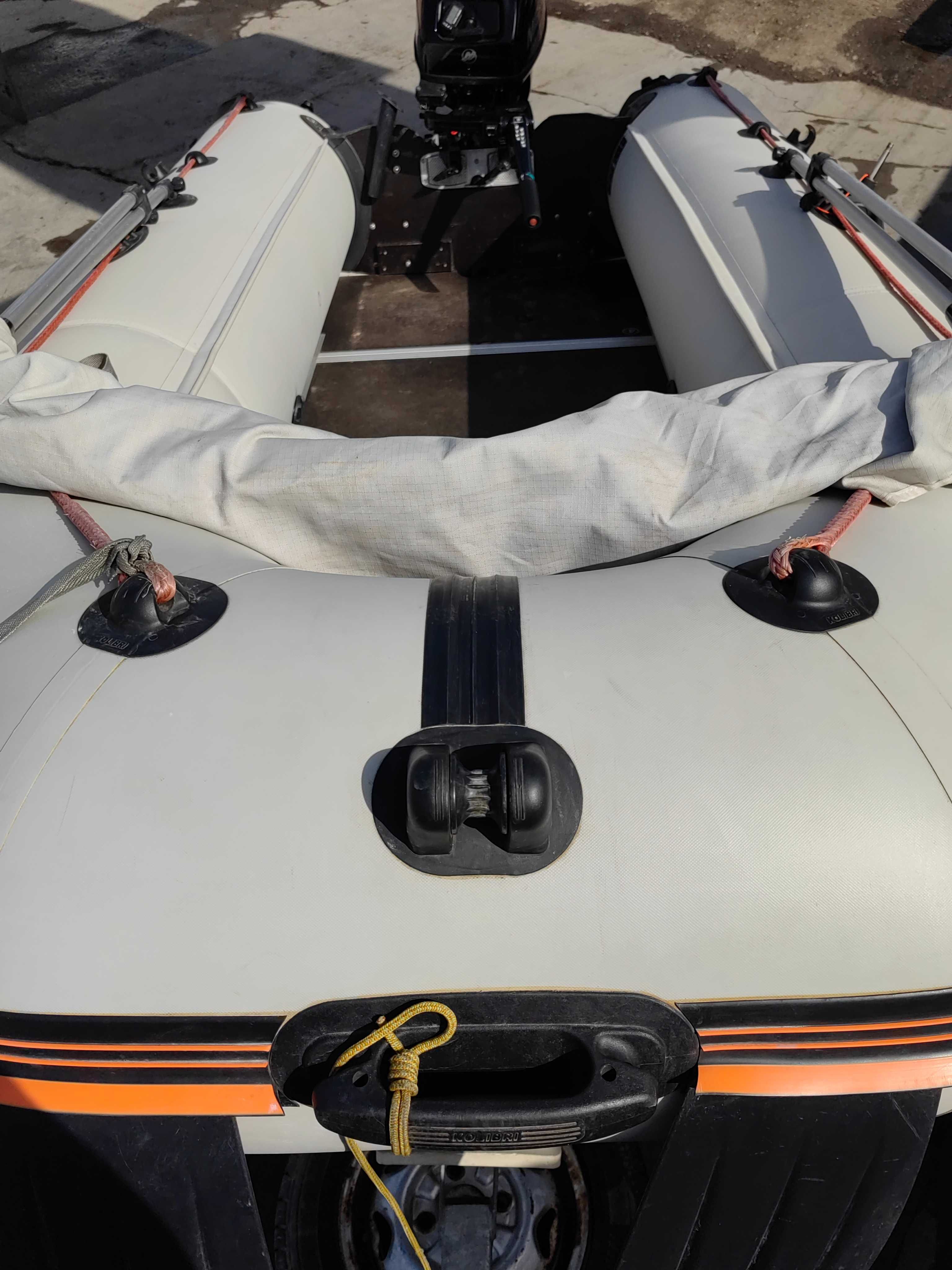 Надуваема лодка KOLIBRI KM330D + 15HP MERKYRI + колесар  5500 лв.