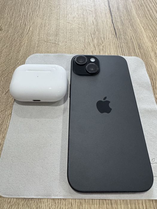Iphone 15 256gb + air pods pro 1