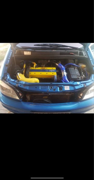 Opel Zafira A OPC Z20LET