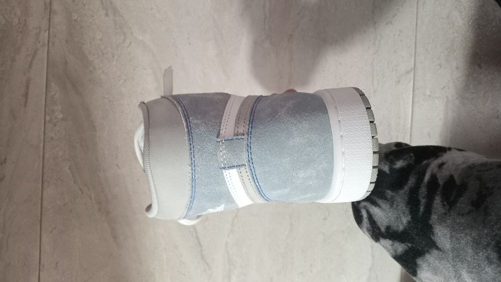 Vând nike jordan 1 washed blue noi,mărimea 42