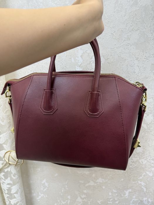 Продается сумка почти новая