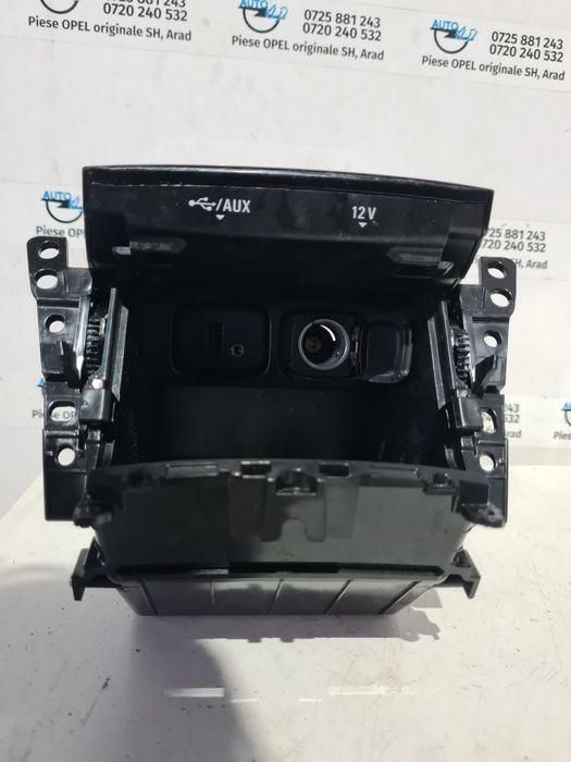 Scrumiera cu priza AUX USB Opel Mokka