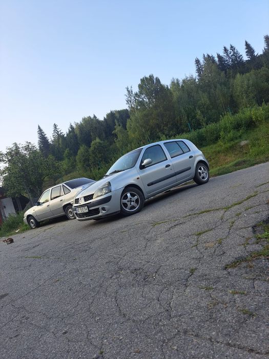 Vând Renault clio2
