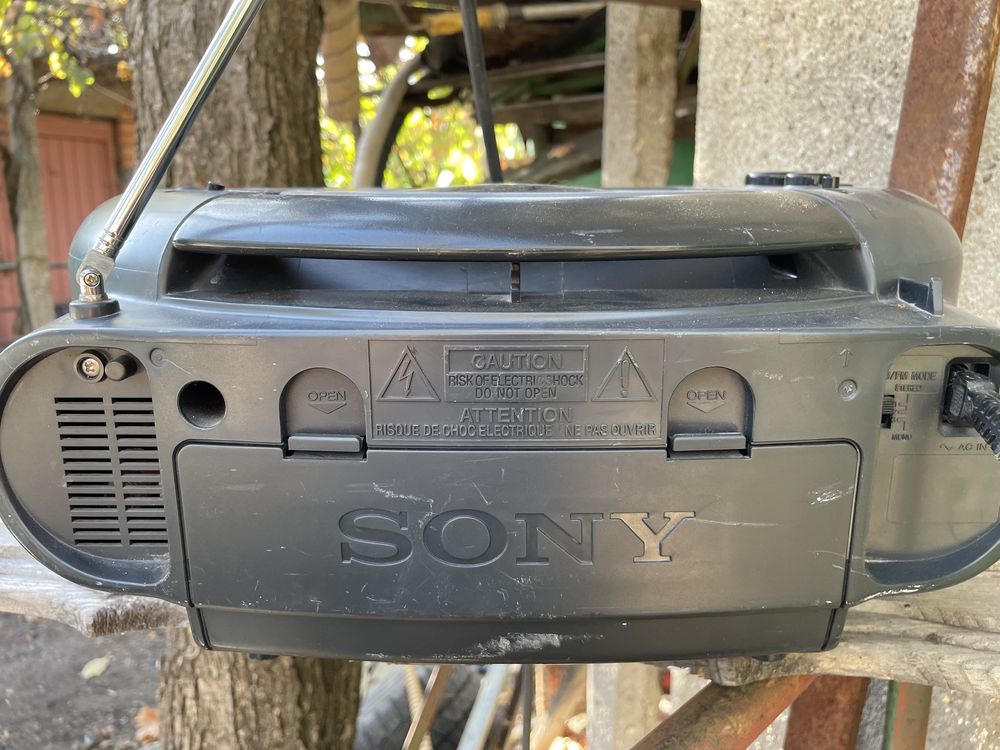 Радиокасетофон Sony CFD-20L
