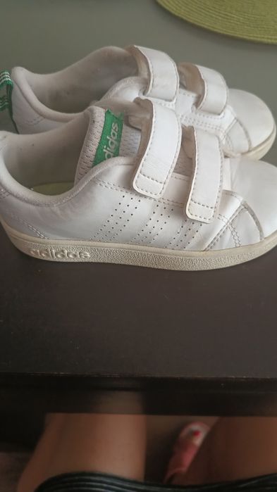 Маратонки Adidas 26 размер