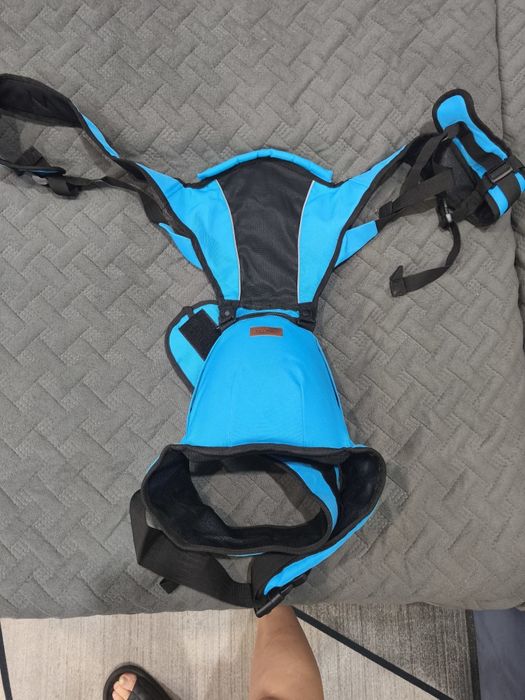 Продам переноску-седушку для ребенка.рацон Катаева Толстого