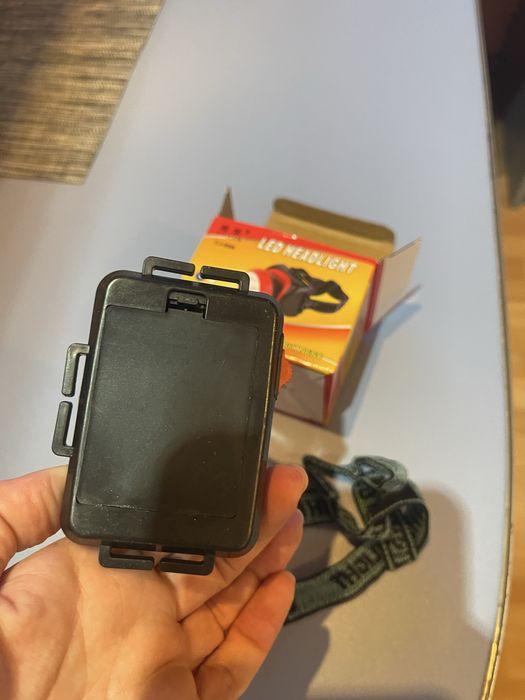 Lanterna cu led ptr frunte