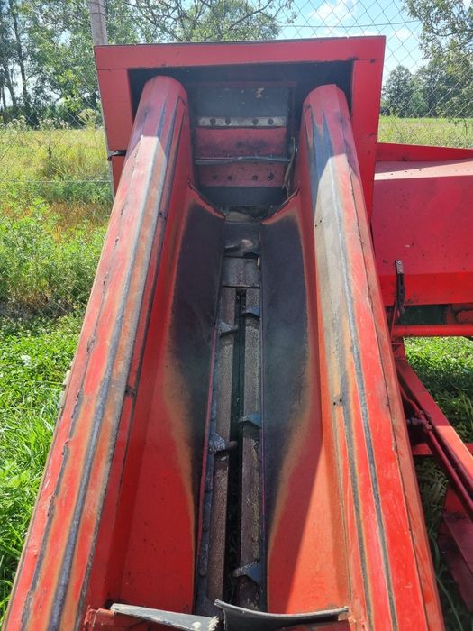 Vând culegator porumb sip tornado 40