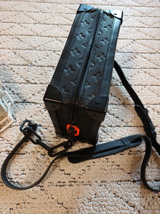 Louis Vuitton чанти