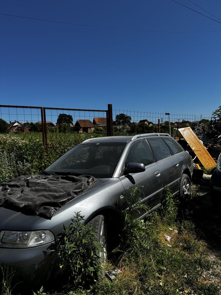 Vand pt dezmembrari Audi A4 Avant