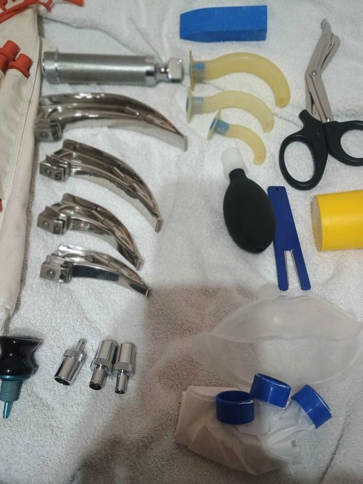 Kit de intubare, resuscitare, nou, producție germana