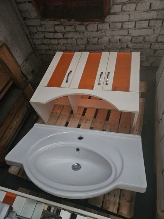 Okazie mobilier baie cu chiuveta +wc cu bazin