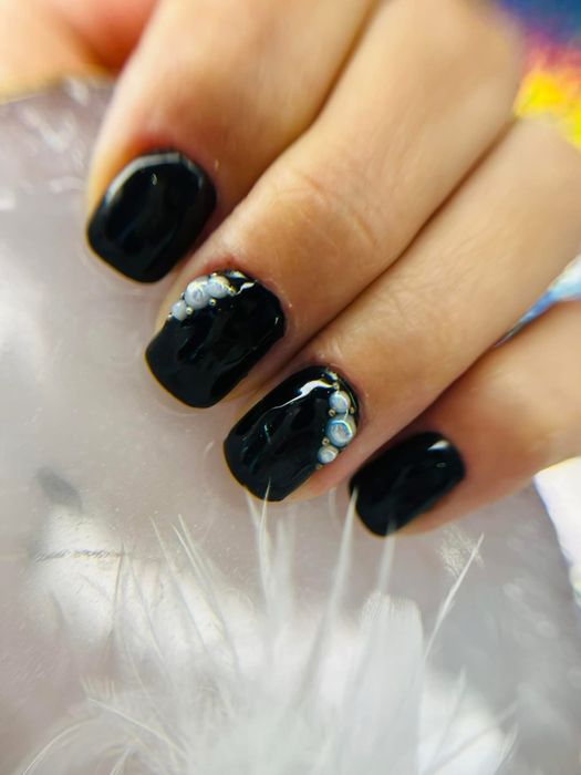 Unghii cu gel sau semi