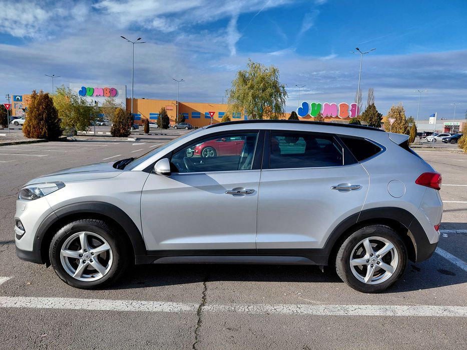 HYUNDAI TUCSON, capacitate 1995, motorină, produsă în 2016.