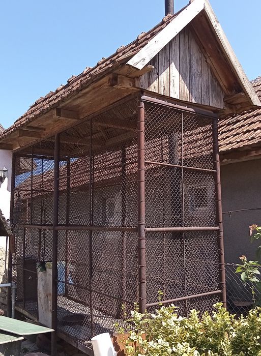 Vînd coș pentru porumb