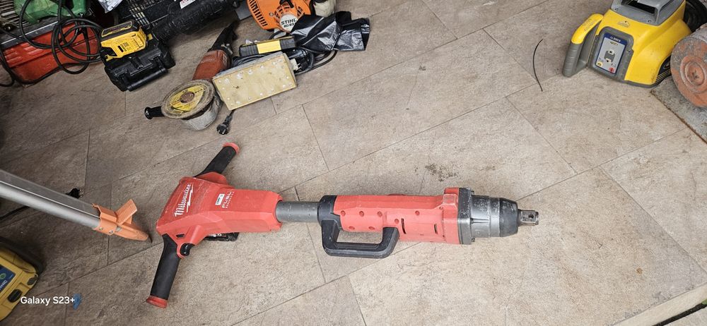 Impact milwaukee  2800 nm  Max 441
