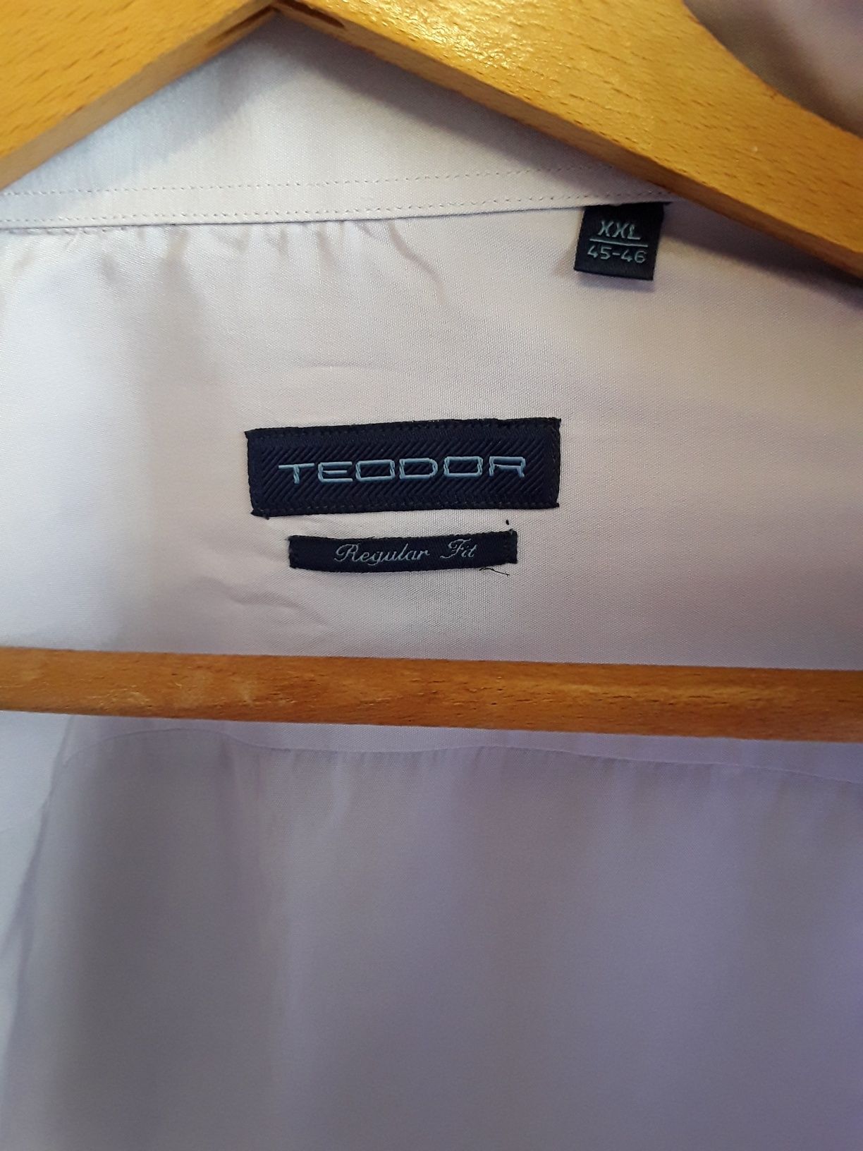 Риза TEODOR  официална