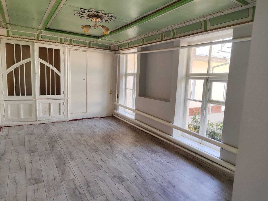 Арендага ховли под офис 5 хоналик Корасаройда!