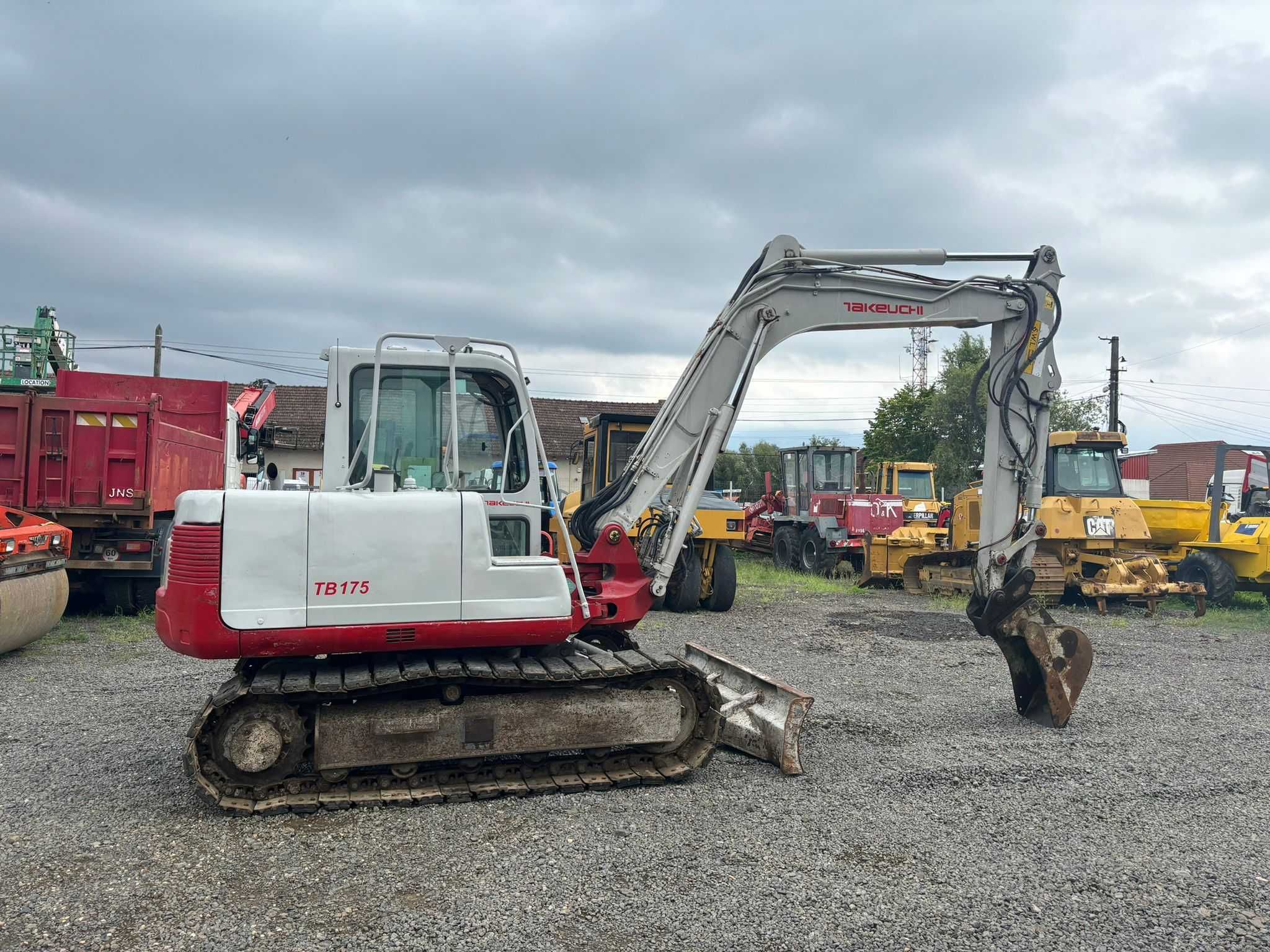 Miniexcavator 8 tone Tackeuchi TB175 , 2010 , 2 cupe , cupla rapida