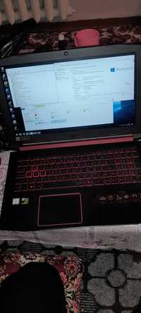 Acer Nitro i5 8300H, 8 GB AZU, 128 SSD, 1 TB HDD, VGA GTX 1050 4 GB..