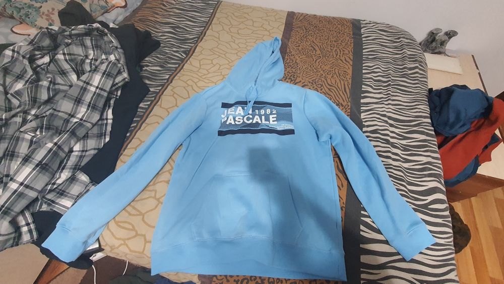 De vanzare Set hanorace