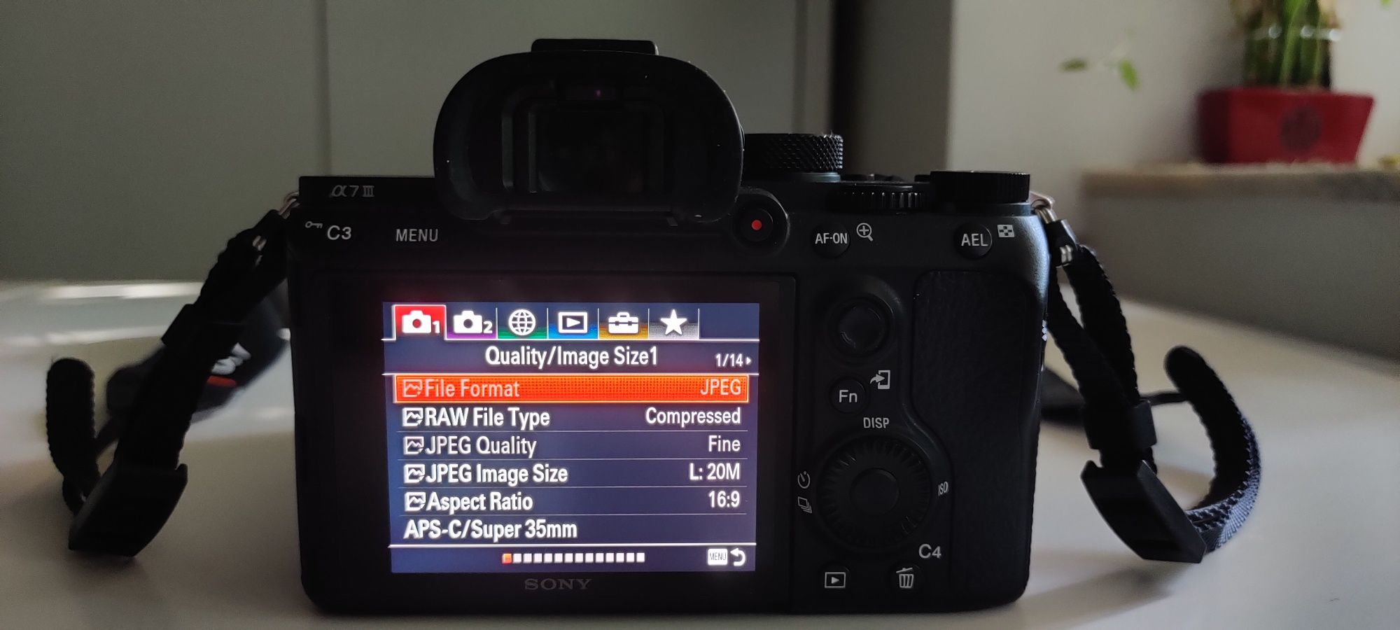 Sony a7iii + obiectiv 24-105 f4 garanție 2027, 6000 cadre
