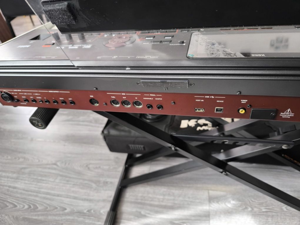 Korg pa4x Oriental 61 keys