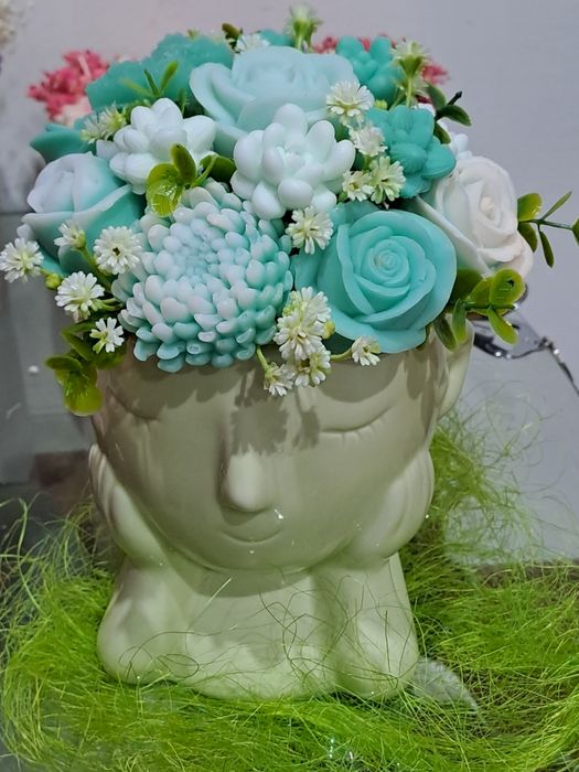 Aranjamente florale din ceară de soia