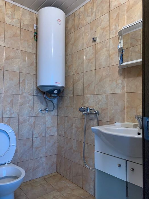 Дава се под наем Едностаен апартамент в Варна, Цветен квартал - 35 кв.м за 331.5 € - Снимка #3