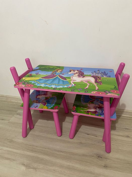 Măsuță cu scaune pt activități