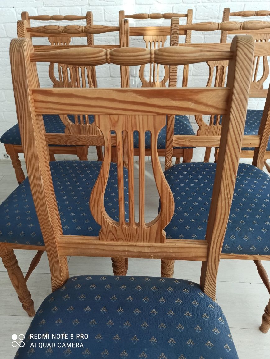 Трапезни столове шест броя, Licentia chair