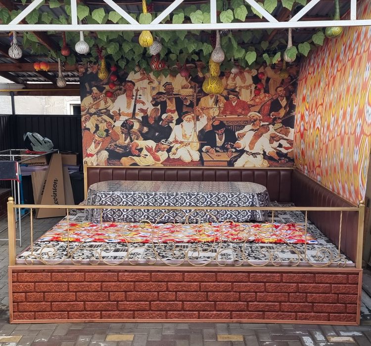 Тапчан вместе с ковром