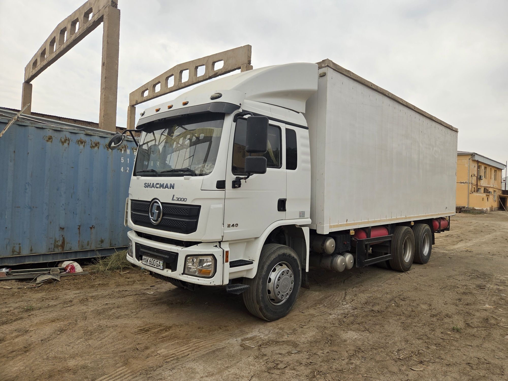 CHACMAN L3000 сотилади
