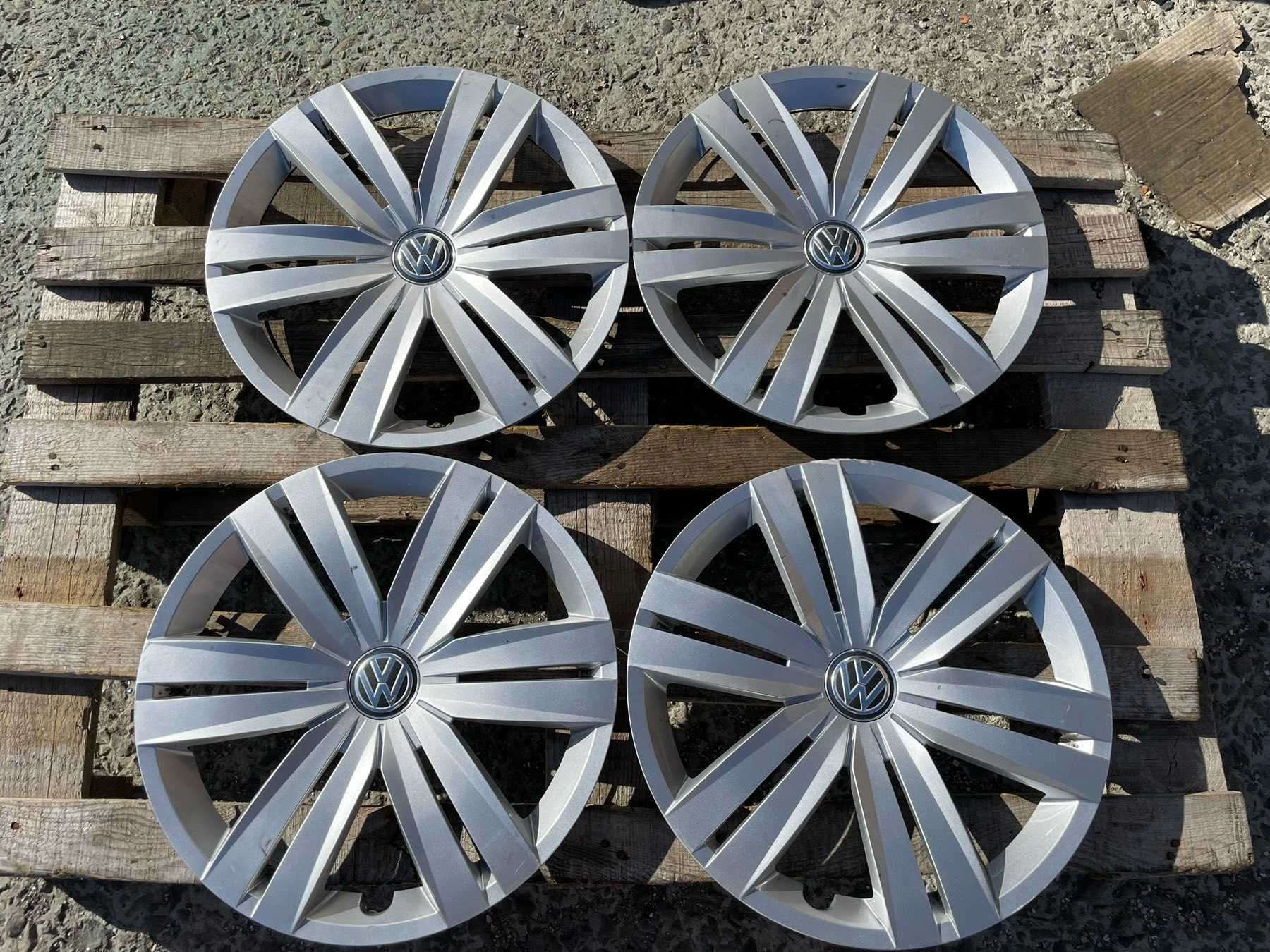 16 цола Тасове TOURAN PASSAT CADDY GOLF 5TA601147 Оригинал