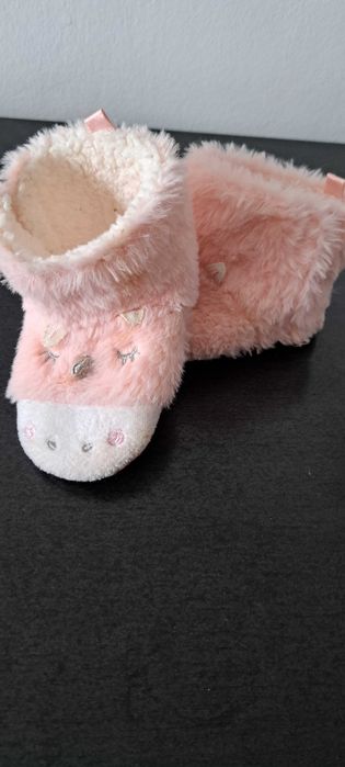 Sandale/ Papuci de casa fetite nr. 22-23