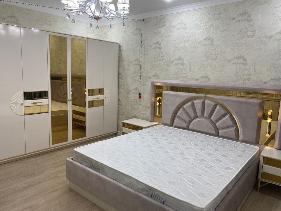 Спальный гарнитур