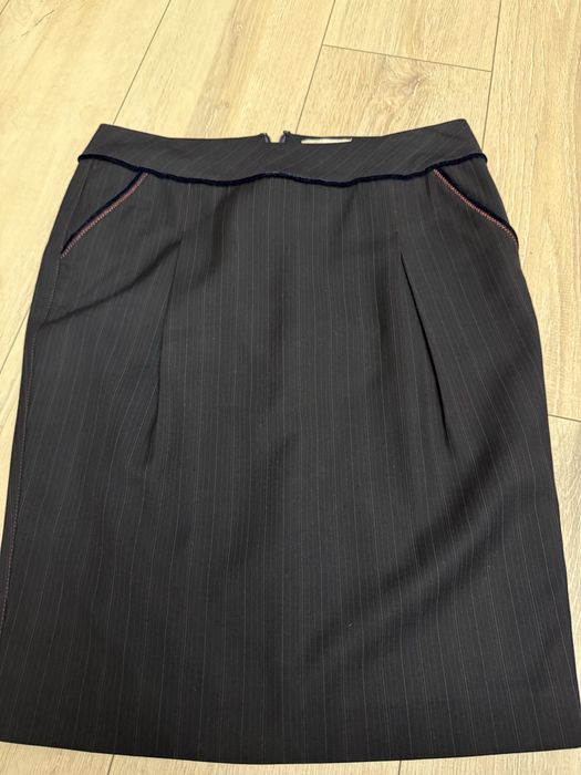 fustaS noua cu detalii fine