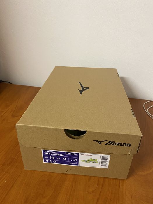 vand adidasi WAVE LIGHTING Z8